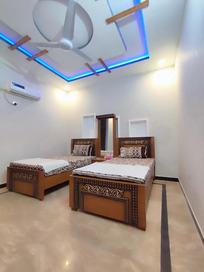 Lavish Inn Исламабад Экстерьер фото