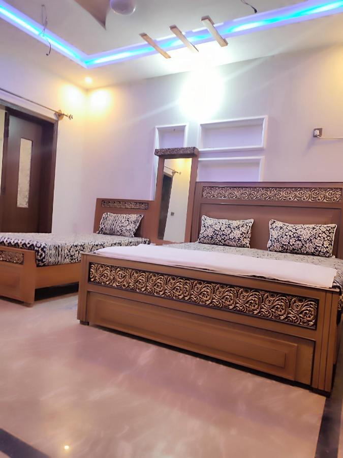 Lavish Inn Исламабад Экстерьер фото