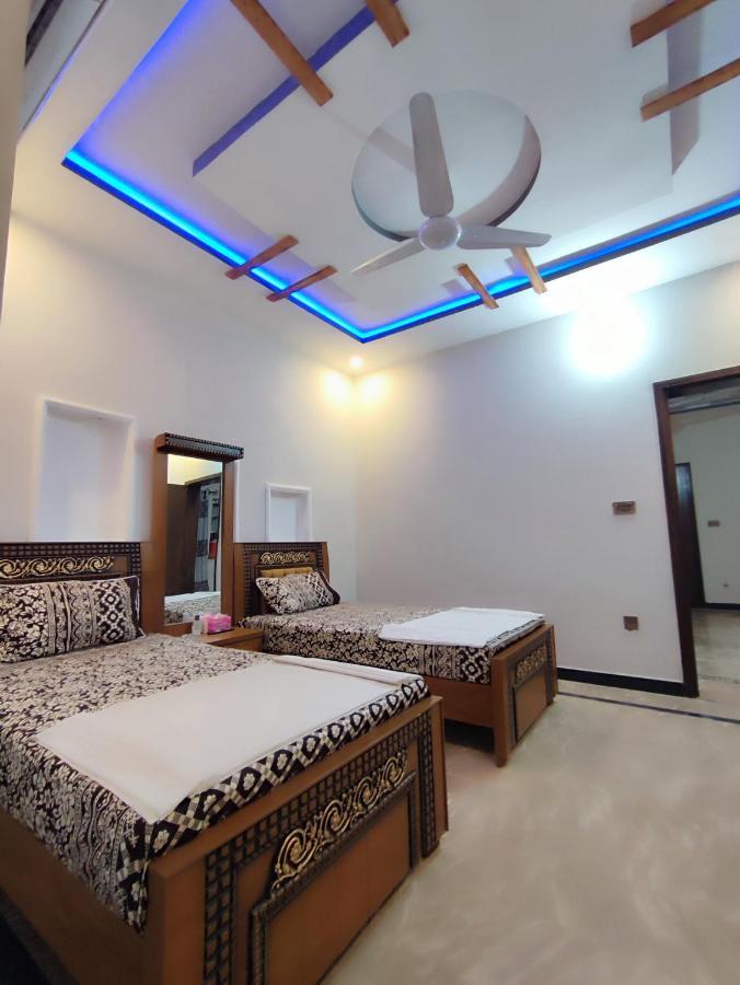 Lavish Inn Исламабад Экстерьер фото