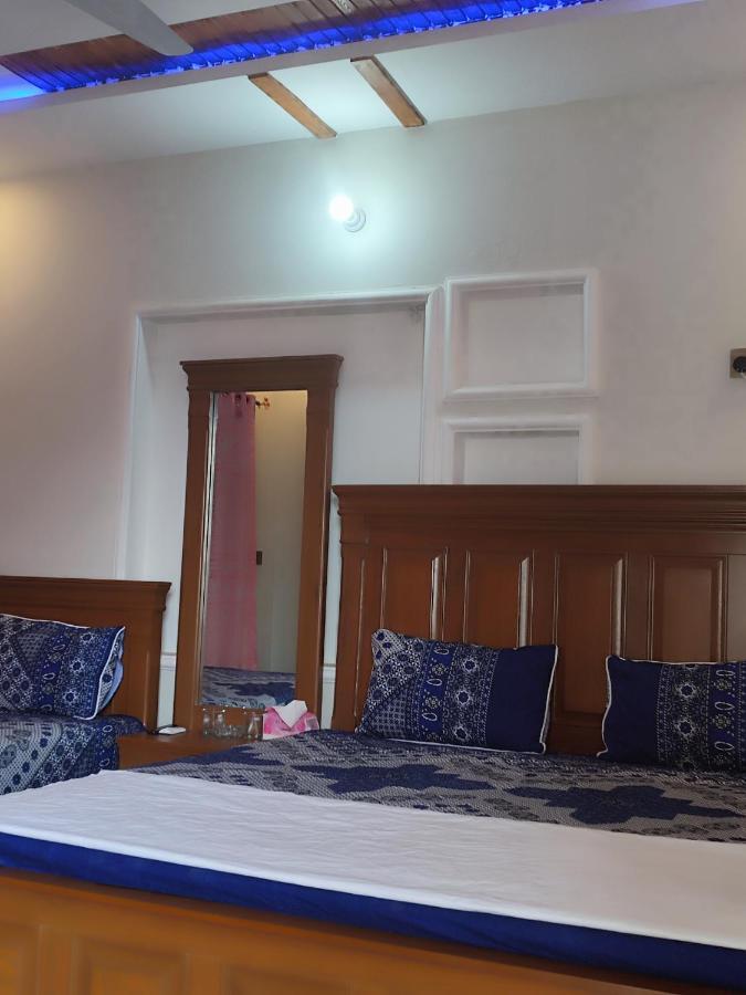Lavish Inn Исламабад Экстерьер фото